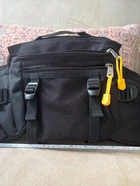 Everest Black Utility Fanny Pack Waist Bag Multi Pocket Hiking Travel
